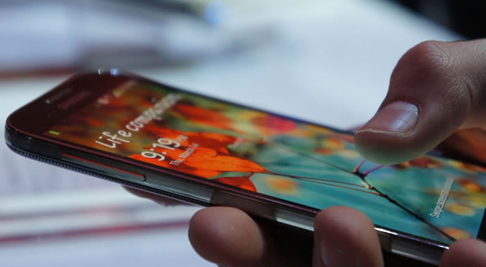 TrendForce Small and Medium Sized AMOLED Displays Report 2018